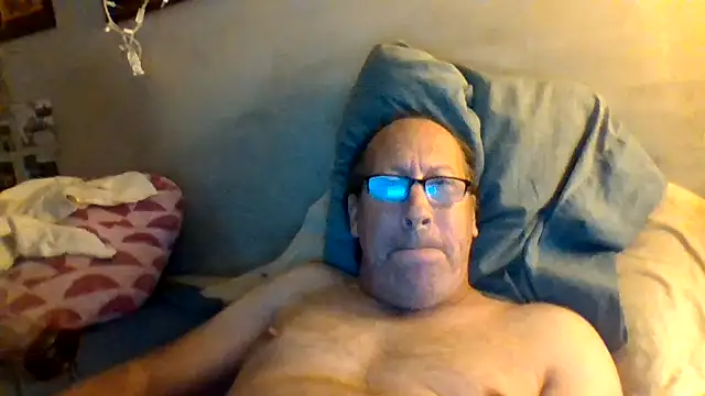 Snapshot of hornyrich69 chatting on 12-11-24, 02:52 hornyrich69 online show from 12-11-24, 02:52