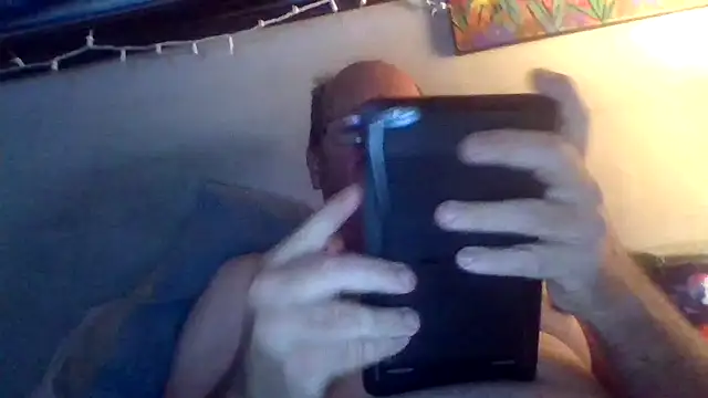 Snapshot of hornyrich69 chatting on 01-11-26, 03:22 hornyrich69 online show from 01-11-26, 03:22