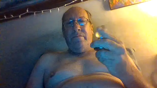 Snapshot of hornyrich69 chatting on 02-17-26, 07:05 hornyrich69 online show from 02-17-26, 07:05