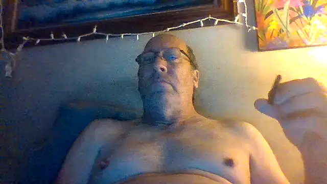 Snapshot of hornyrich69 chatting on 02-21-26, 07:20 hornyrich69 online show from 02-21-26, 07:20