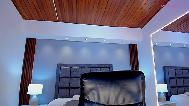 Emmaa Robertss online show from 12-11-24, 05:15