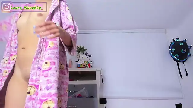 Laura naughty  online show from 01-17-25, 09:17