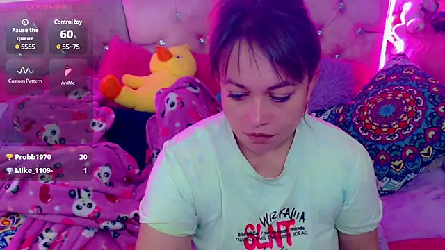 Snapshot of martina_bk chatting on 02-28-25, 09:15 martina bk online show from 02-28-25, 09:15