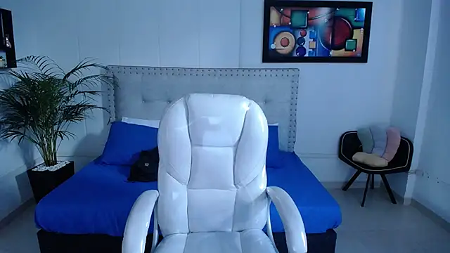 Chiqui milk  online show from 02-04-25, 07:22