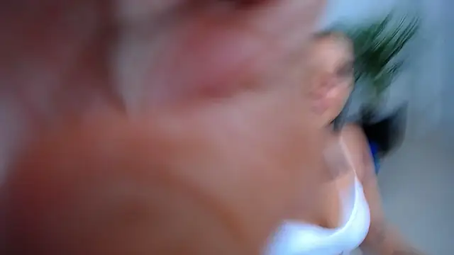 Chiqui milk  online show from 02-22-25, 07:14