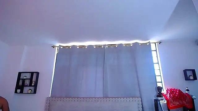 Chiqui milk  online show from 03-10-25, 07:07