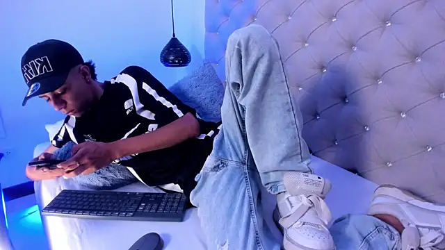 dikey 62 online show from 12-12-24, 09:26