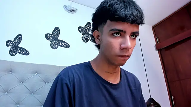 dikey 62 online show from 02-13-25, 07:42