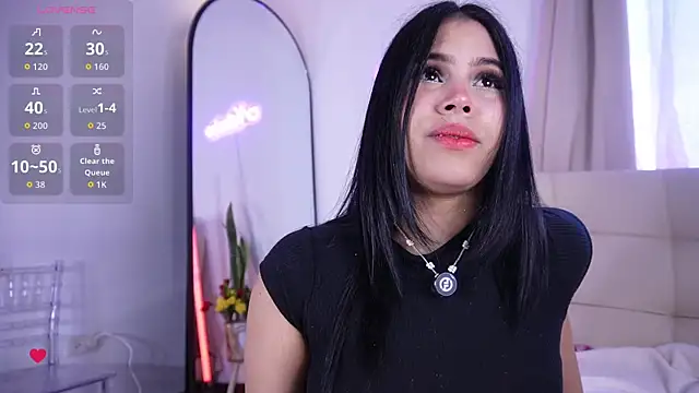 Natasha  Sccott online show from 11-10-25, 07:13