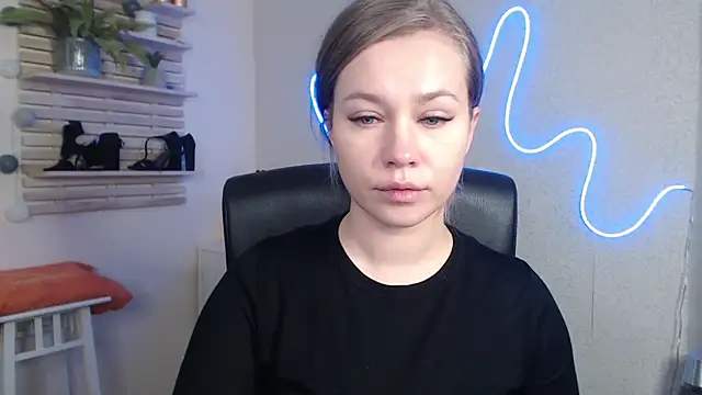 holly xglam online show from 12-05-24, 03:04