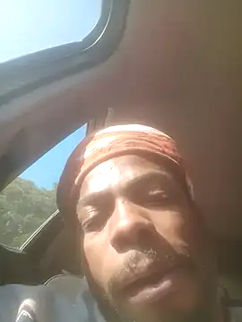 calientoboy online show from 12-20-24, 12:27