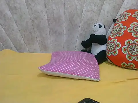 Snapshot of Sexy_Villagegal chatting on 02-16-26, 09:44 Sexy Villagegal online show from 02-16-26, 09:44