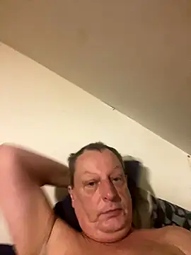 chubbybear2cum online show from 10-03-25, 12:35