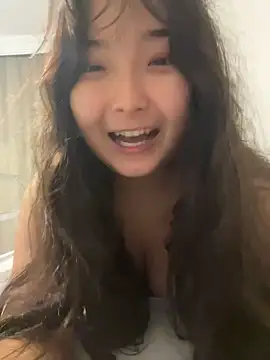 cutie mio online show from 12-16-24, 06:05