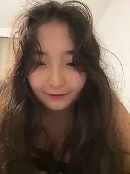 cutie mio online show from 12-19-24, 05:18