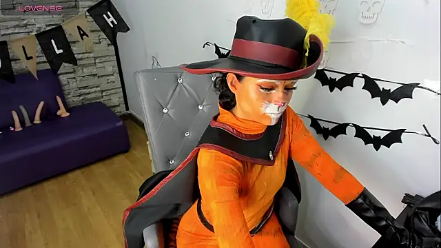 mapelove online show from 10-31-25, 02:29