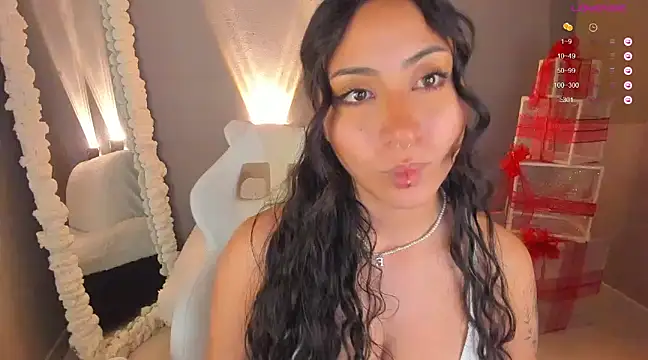 amber curly online show from 01-15-25, 09:09