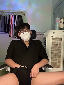 Snapshot of MinhTuanLive chatting on 03-14-25, 11:56 MinhTuanLive online show from 03-14-25, 11:56