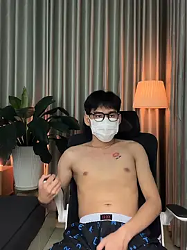 Snapshot of MinhTuanLive chatting on 02-28-26, 02:07 MinhTuanLive online show from 02-28-26, 02:07