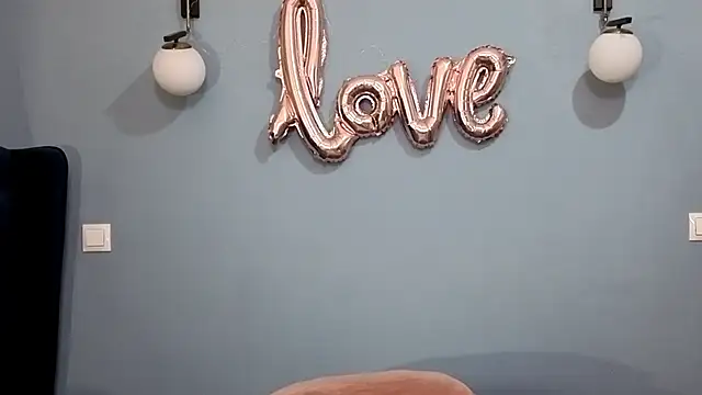 Snapshot of AnnaMaee chatting on 03-15-25, 01:52 AnnaMaee online show from 03-15-25, 01:52