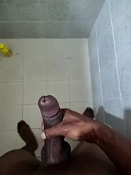 Snapshot of Negrotnt11 chatting on 09-14-25, 12:04 Negrotnt11 online show from 09-14-25, 12:04