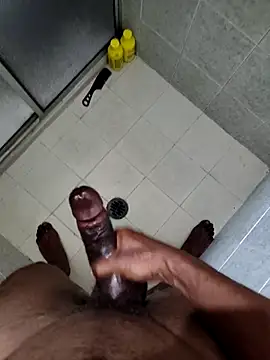 Snapshot of Negrotnt11 chatting on 09-21-25, 09:44 Negrotnt11 online show from 09-21-25, 09:44