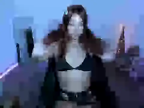 Snapshot of luxurybaby chatting on 12-18-25, 01:00 luxurybaby online show from 12-18-25, 01:00