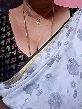 ananya956 online show from 04-01-26, 12:28