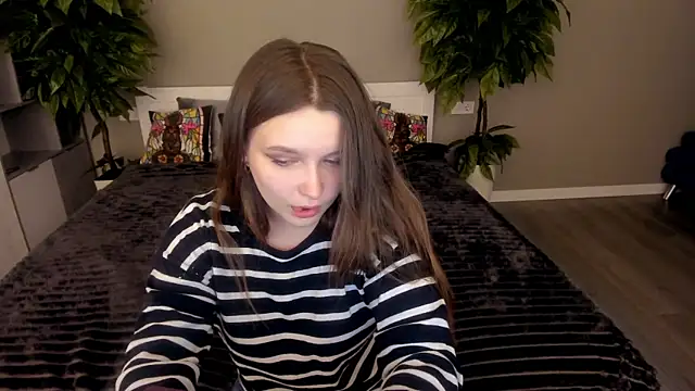 MagicPeachh  online show from 11-26-25, 07:20