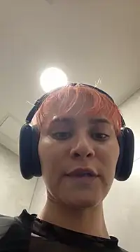 Ramona Flower online show from 01-31-25, 05:10