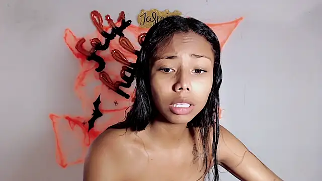 Snapshot of jasmin_brunette_ chatting on 10-09-25, 12:58 jasmin brunette online show from 10-09-25, 12:58