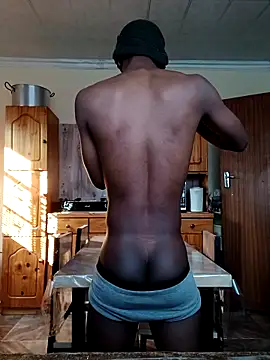 Snapshot of BoyWandaa chatting on 03-15-25, 06:14 BoyWandaa online show from 03-15-25, 06:14