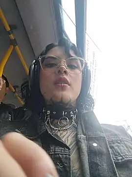 taaylor33 online show from 02-28-26, 08:43