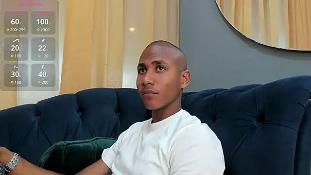 Snapshot of Ethan_Fox11 chatting on 12-17-24, 02:33 Ethan Fox11 online show from 12-17-24, 02:33