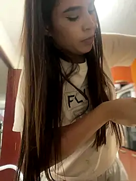 HaileyBaldwin online show from 12-08-24, 10:57