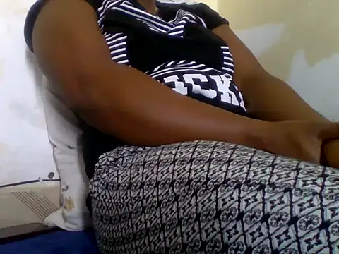 Hot-zeenah online show from 10-01-25, 07:36
