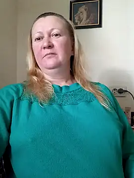 blondyaguar online show from 09-18-25, 12:18