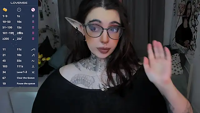 Dixi Pixi  online show from 11-21-25, 05:50