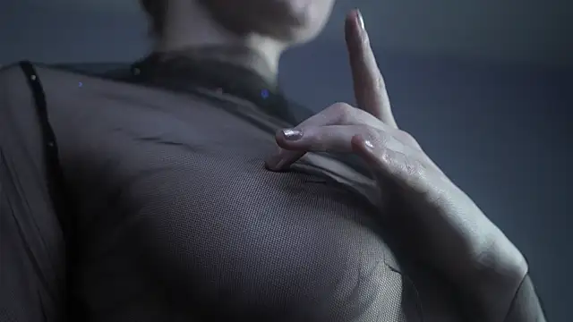 ginger hugs online show from 03-05-25, 04:13