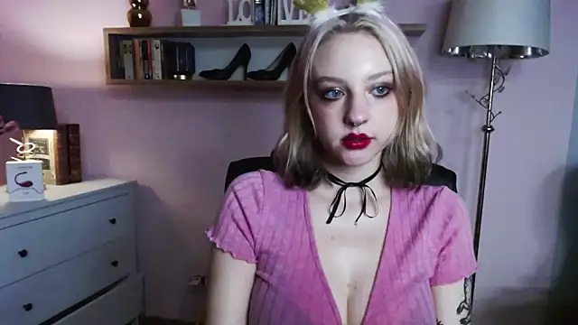 MadelineLust online show from 12-23-24, 07:20