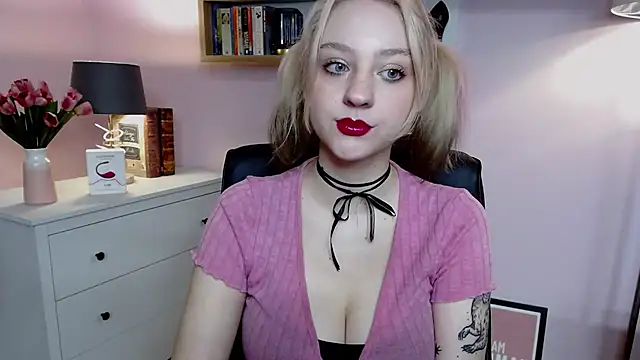 MadelineLust online show from 12-28-24, 07:44