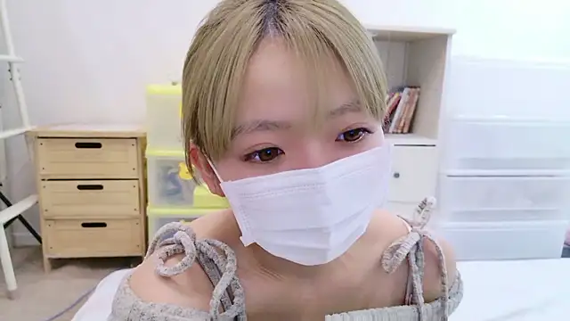 Snapshot of neruneruru chatting on 12-17-25, 09:59 neruneruru online show from 12-17-25, 09:59