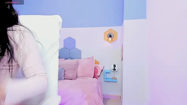 Chloe fischer  online show from 10-15-25, 02:50