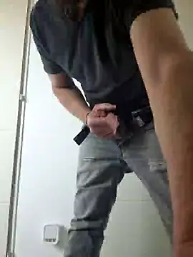 Snapshot of justepourvousbb chatting on 01-29-25, 01:38 justepourvousbb online show from 01-29-25, 01:38