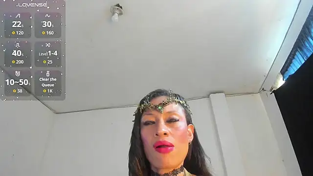 latinaStepmom online show from 10-25-25, 08:58