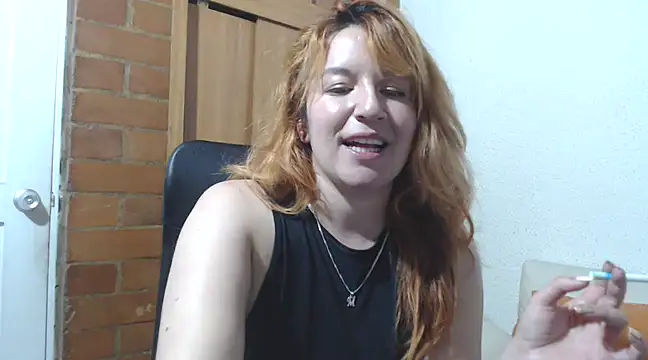 Snapshot of sweet_paula02 chatting on 02-04-25, 11:38 sweet paula02 online show from 02-04-25, 11:38