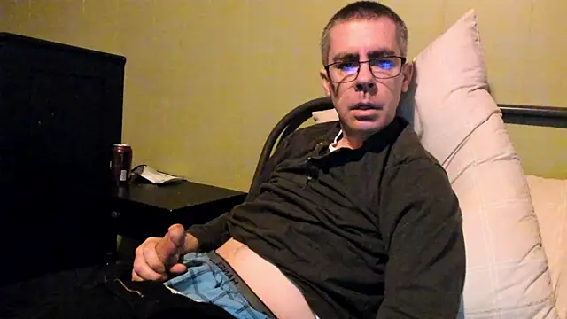 ImportantEquator0 online show from 11-02-25, 01:13