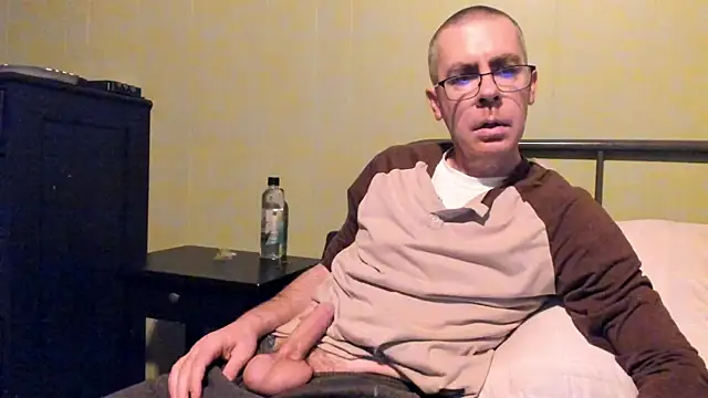 ImportantEquator0 online show from 11-12-25, 03:18