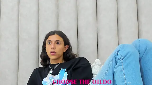 FreyaMoller online show from 09-11-25, 07:14