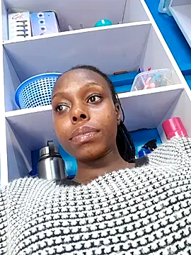 naughty ebony-queen online show from 12-21-25, 02:13